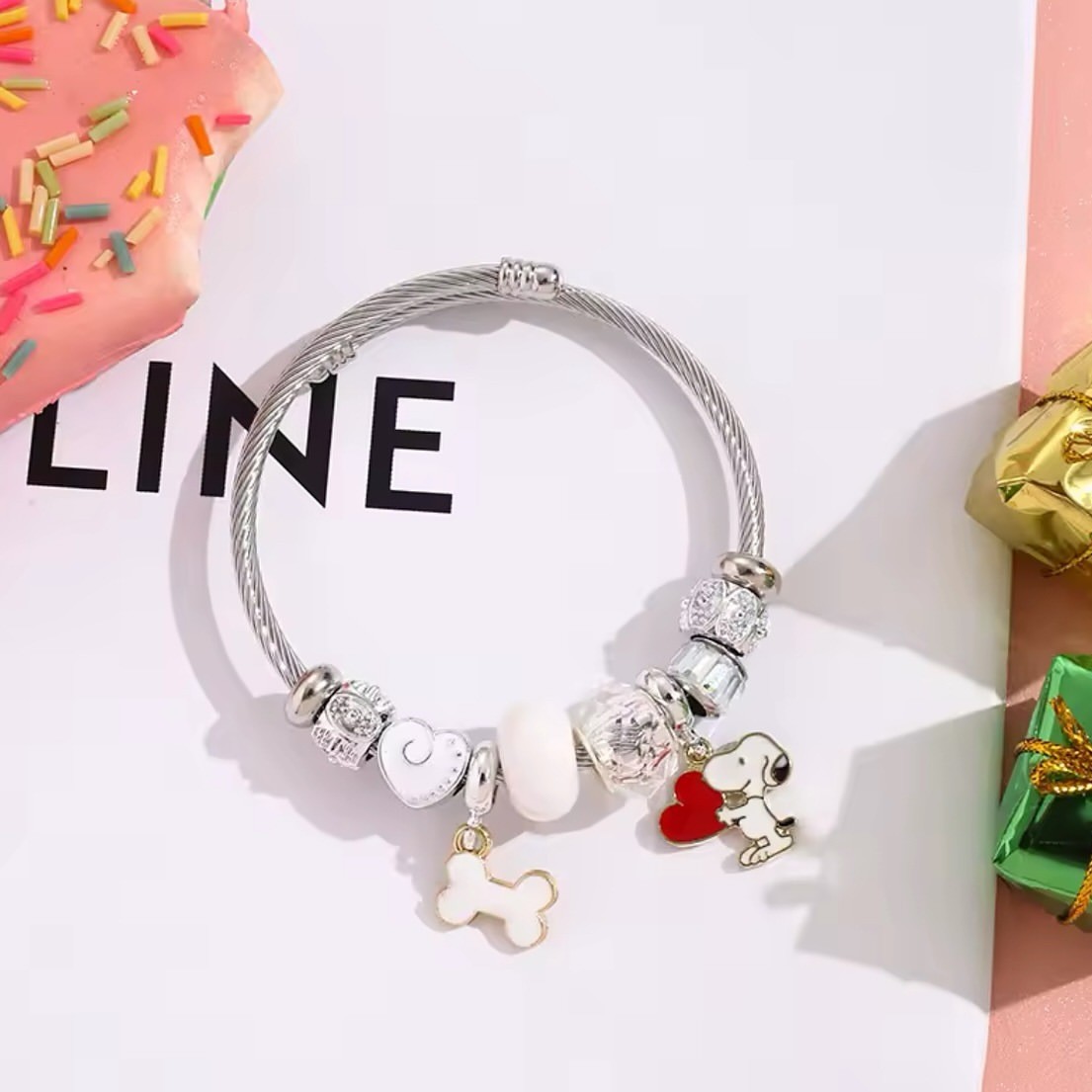 Cute Cartoon Snoopy Bone Heart - Jewelry Making Metals recension och pris